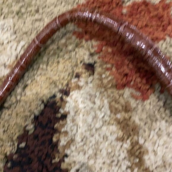 ❤️ Textured Faux Gator Tote ❤️ - Picture 5 of 8